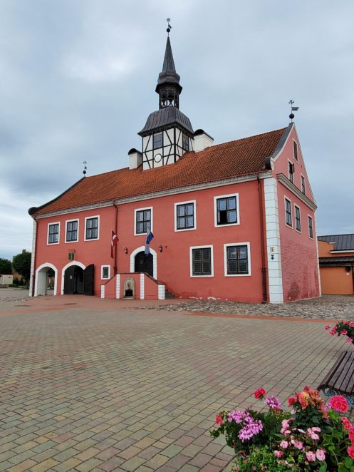 Baltic travel itinerary bauska town square